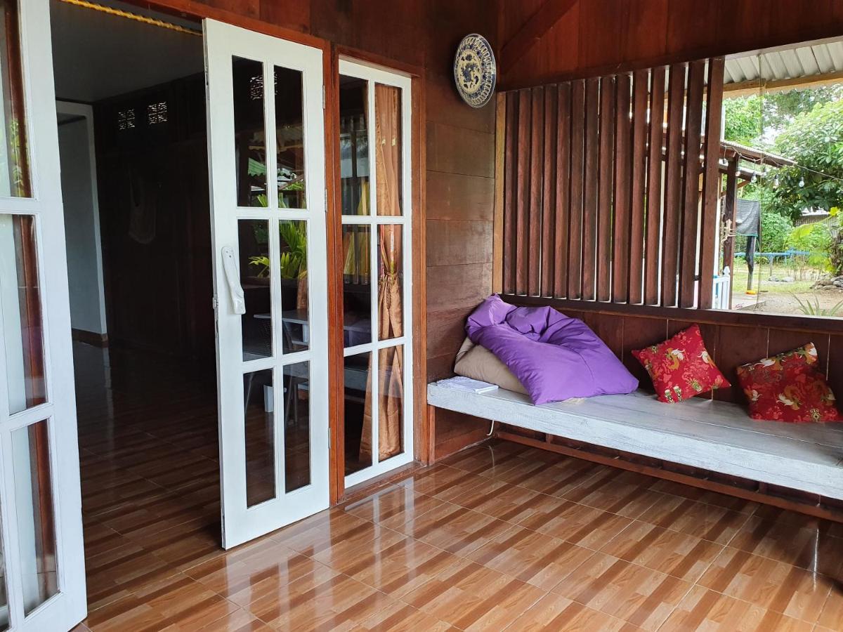 Amban Beach House Manokwari Eksteriør bilde