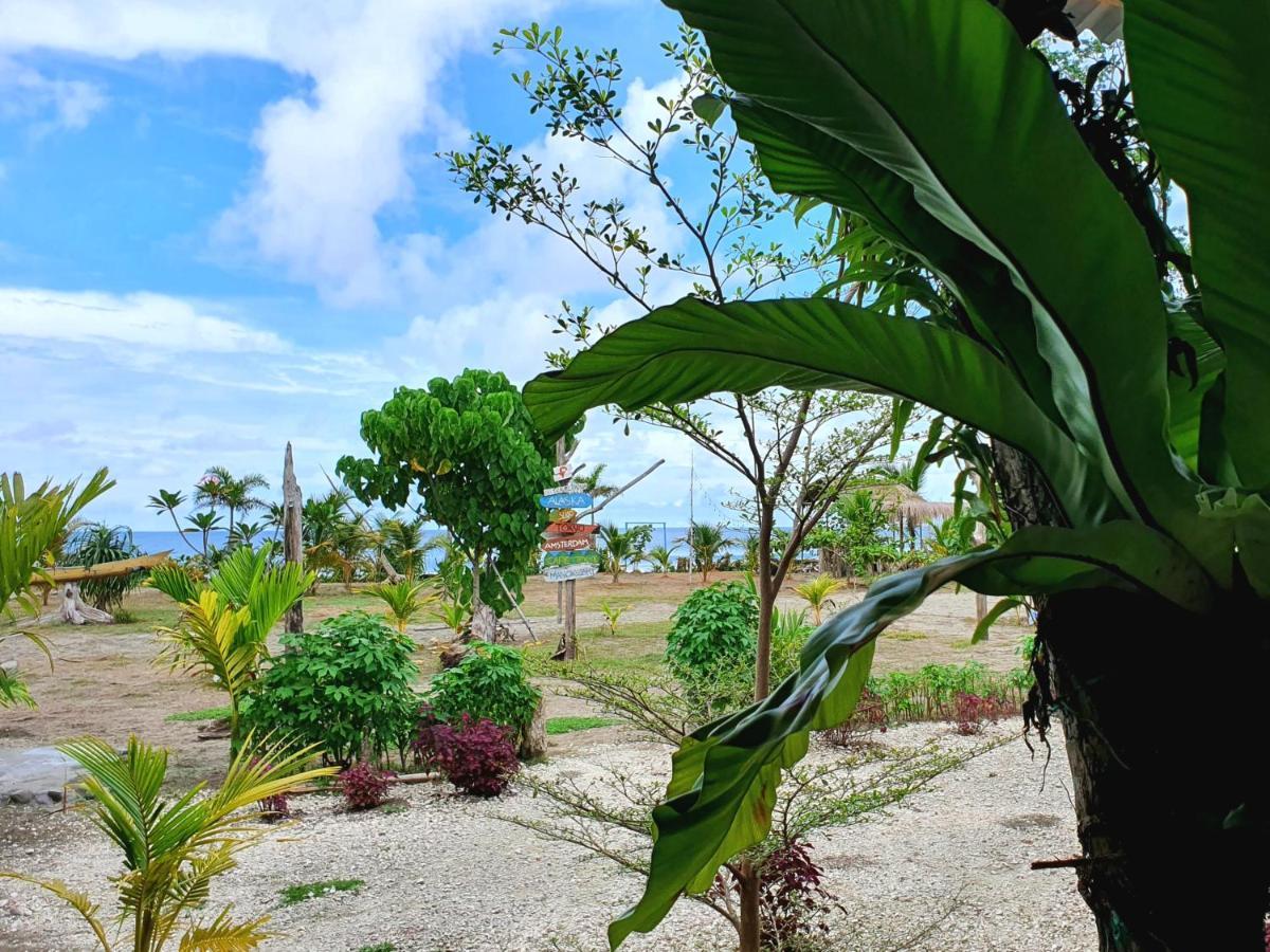 Amban Beach House Manokwari Eksteriør bilde