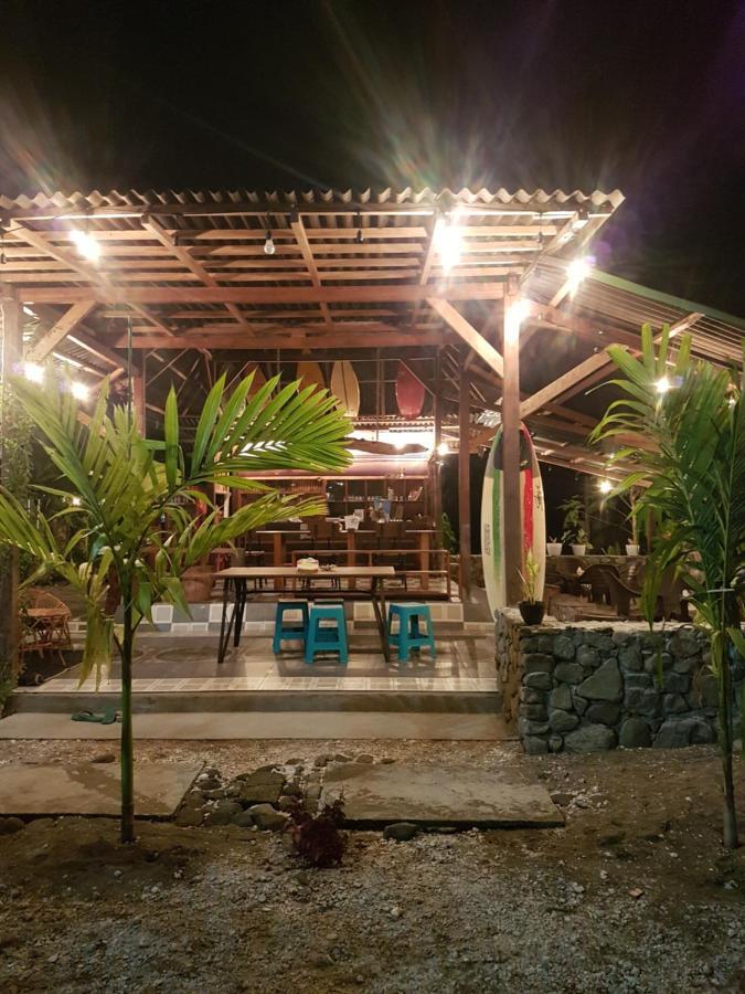 Amban Beach House Manokwari Eksteriør bilde